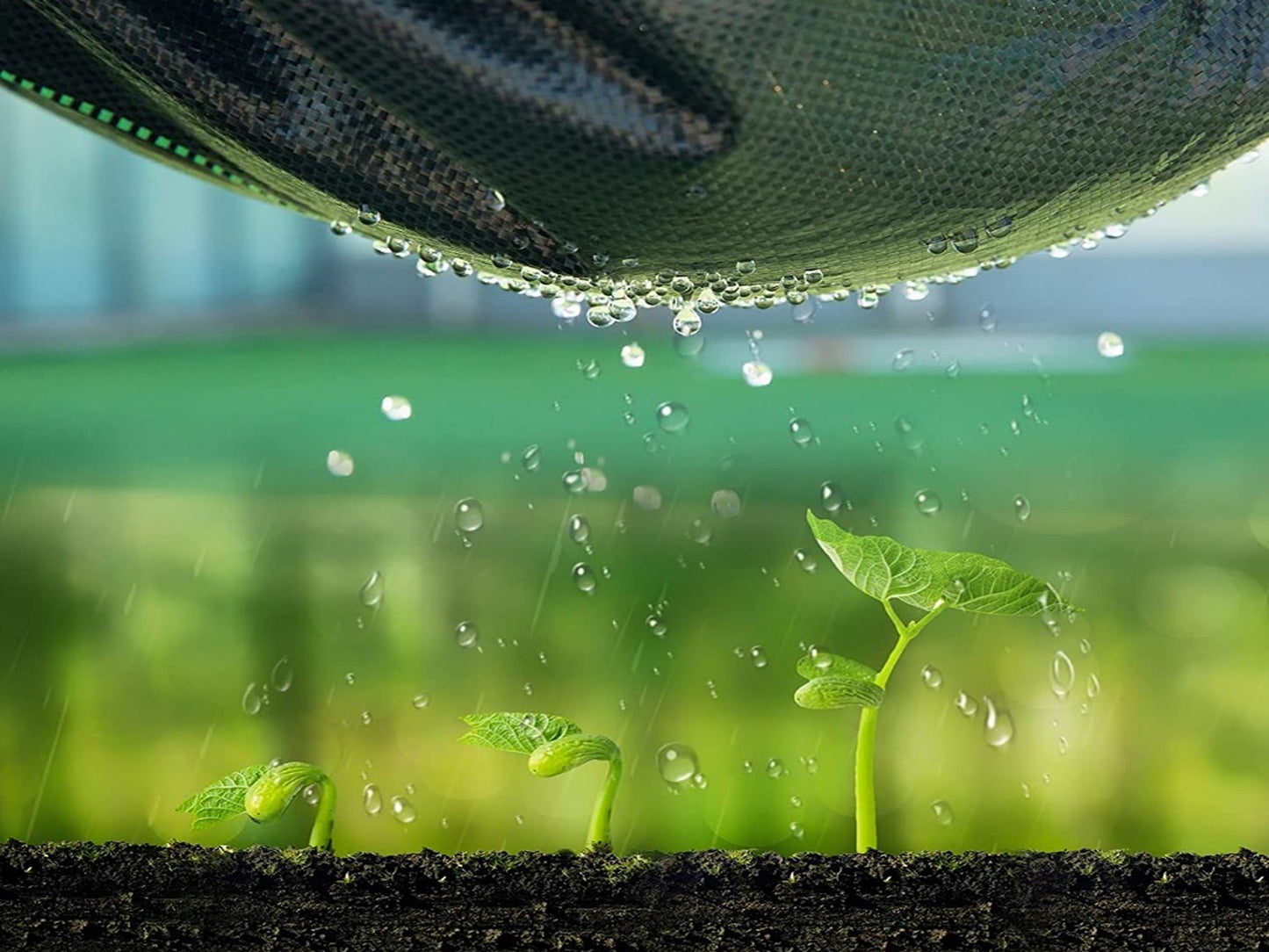 Grijs anti-worteldoek van AVOID, met blauwe naad en duidelijke productinformatie, geschikt voor tuin- en groentekwekerijen om wortels te beschermen tegen onkruid en schade.
