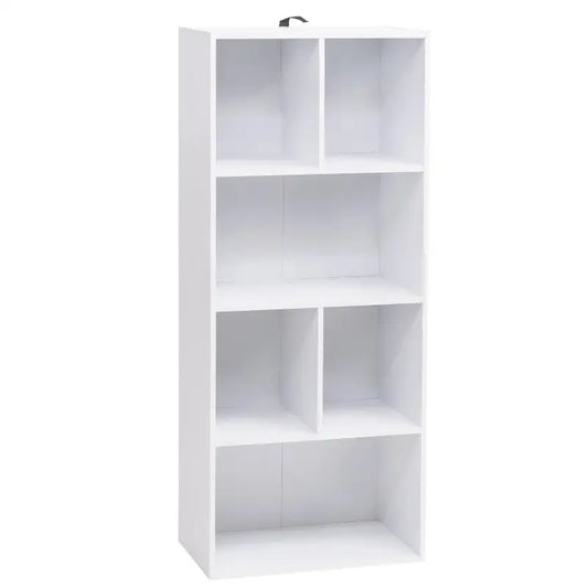 Wit houten boekenkast met vier vakken, gevuld met boeken, een roze ananas, een witte kaktus en een fotolijst. Ideaal voor woonkamer of slaapkamer decoratie.