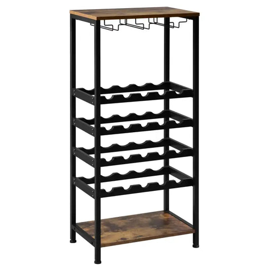Een hoge, zwarte wijnrek met houten planken, gevuld met rode wijnflessen en hangende wijnglazen. Bovenop een plaatje kaas, onderaan pannen en potten – ideaal voor wijnopslag in de keuken.