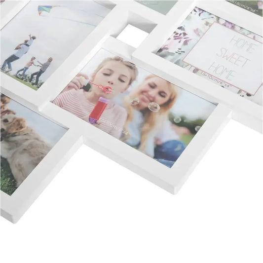 Een witte, collage-vormige foto-lijst met meerdere vakken, waarin kleurrijke foto’s van kinderen en bloemen zijn ingelegd. Perfect voor het decoreren van je woonkamer of slaapkamer met persoonlijke herinneringen.