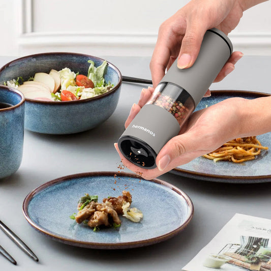 Comnox - Hermanos - Peper & Zoutmolen Set - Handmatig Gemalen Smaak & Comfort - 19 cm Hoogte - Keramisch Mechanisme - Taupe