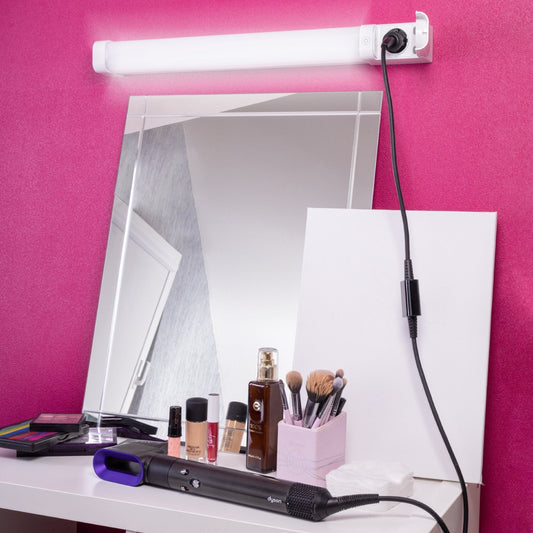 LED's Light Licht balk 60 cm met extra stopcontact - Dimbaar - Geschikt voor badkamer - 1700 lm