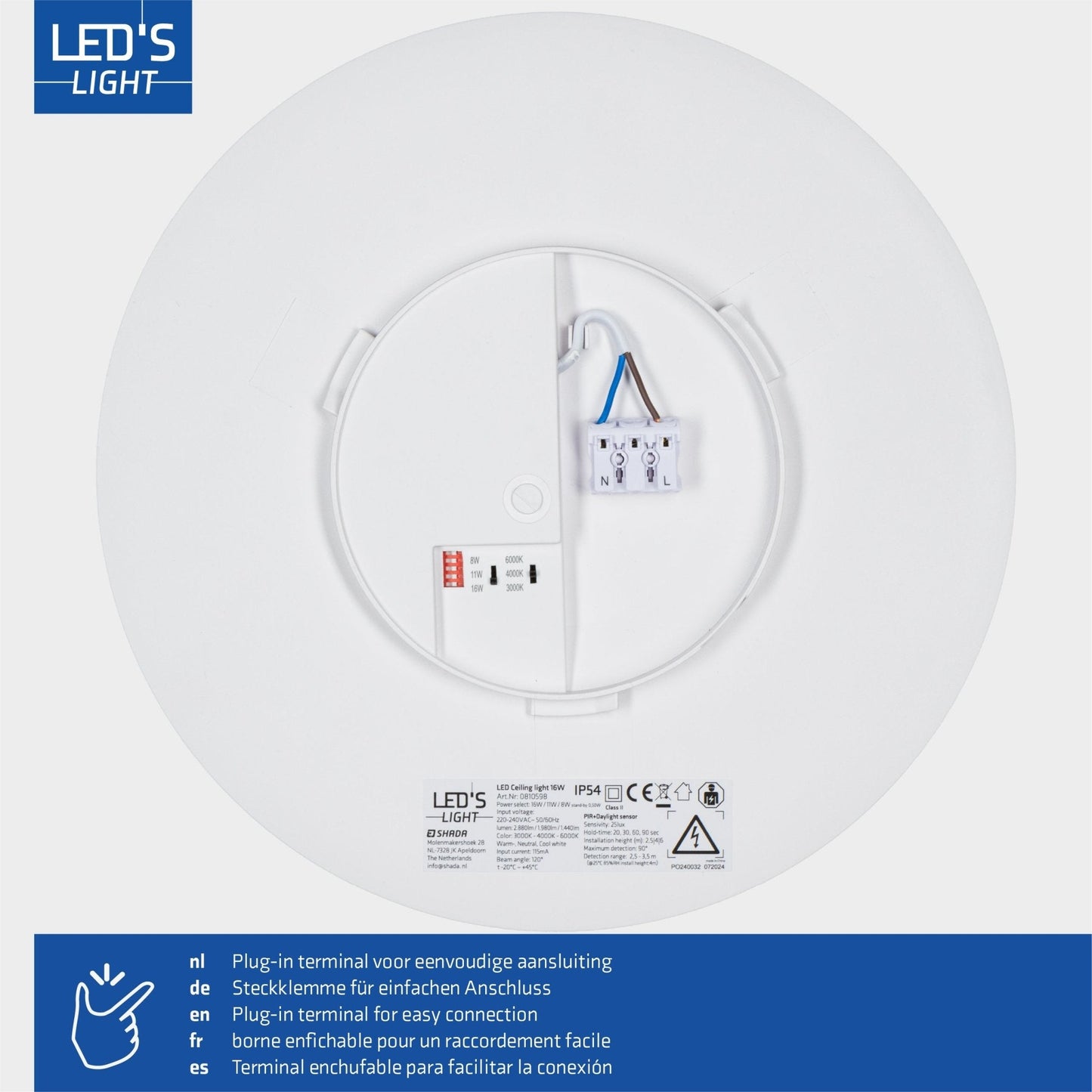 Een witte, ronde plafondlamp met een ingebouwde bewegingssensor voor automatische verlichting. Geschikt voor gangen, kantoren en woonruimtes waar bewegingssensoren nuttig zijn.