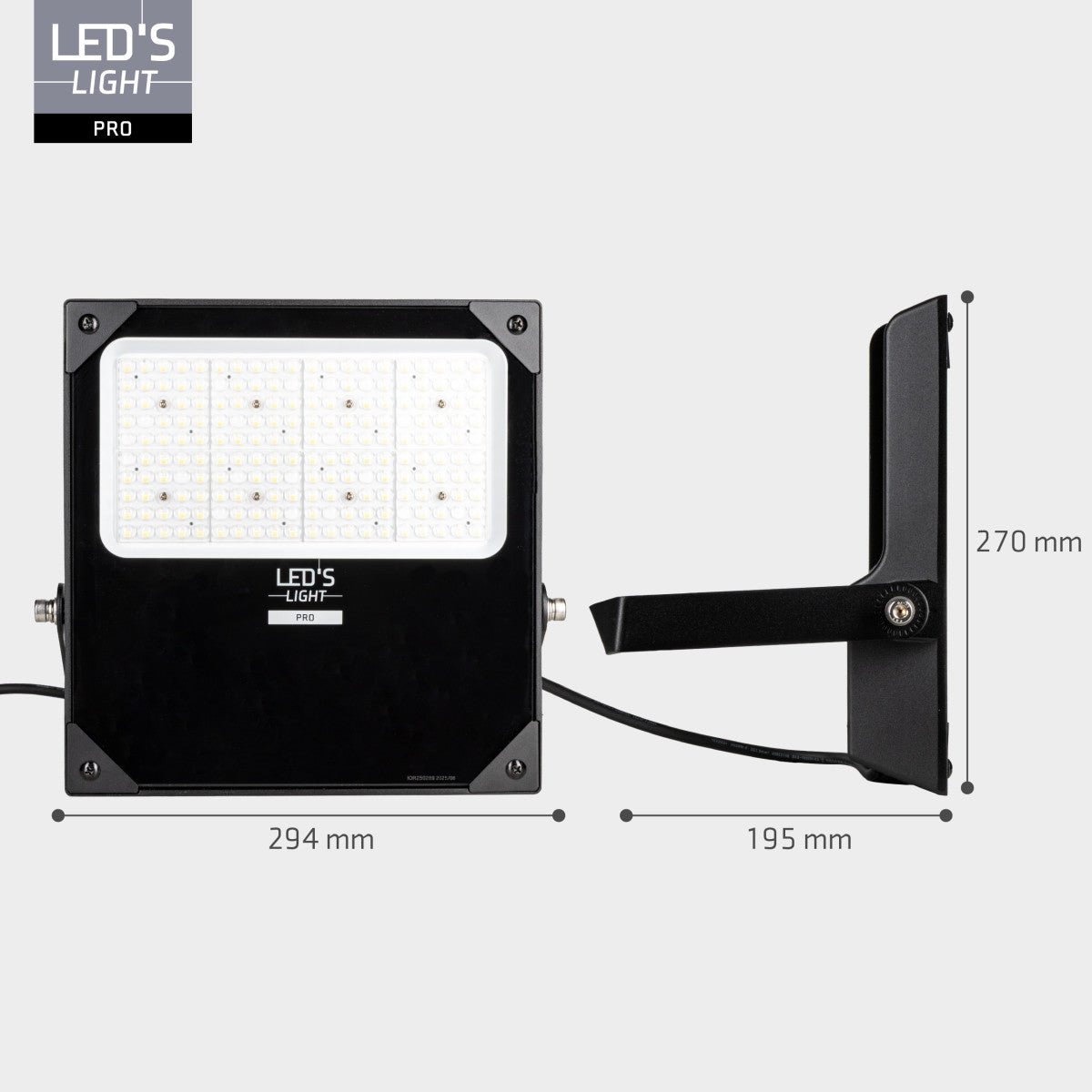 LED’s Light PRO LED-floodlight in zwart metaal met zichtbare montageschroef en kabel, naast de beige verpakking met technische specificaties, geschikt voor buitenverlichting en industriële toepassingen.