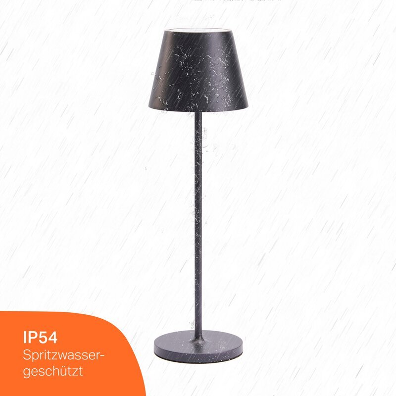 Een moderne, zwart matte tafellamp met een conisch scherm en een dunne metalen steel, ideaal voor minimalistische interieurs. Perfect voor avondlicht in slaapkamer of woonkamer.