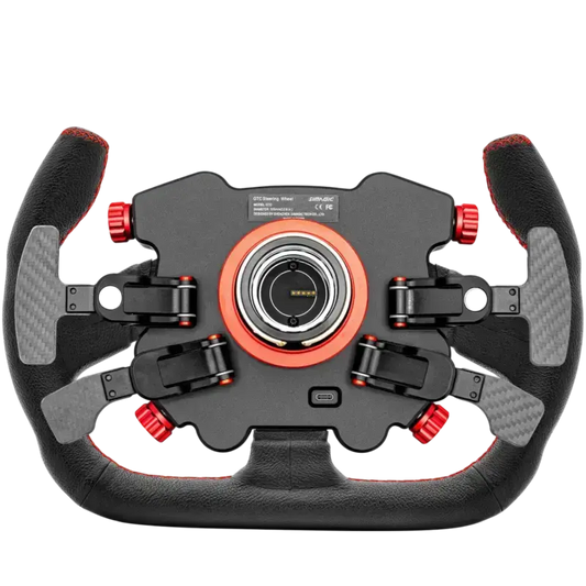 Zwart racestuur met rode contrastnaden en textuur, uitgerust met knoppen, schakelaars en ABS/TC-gebruik voor realistische simulatie. Perfect voor PC-racegames en professionele race-uitrusting.