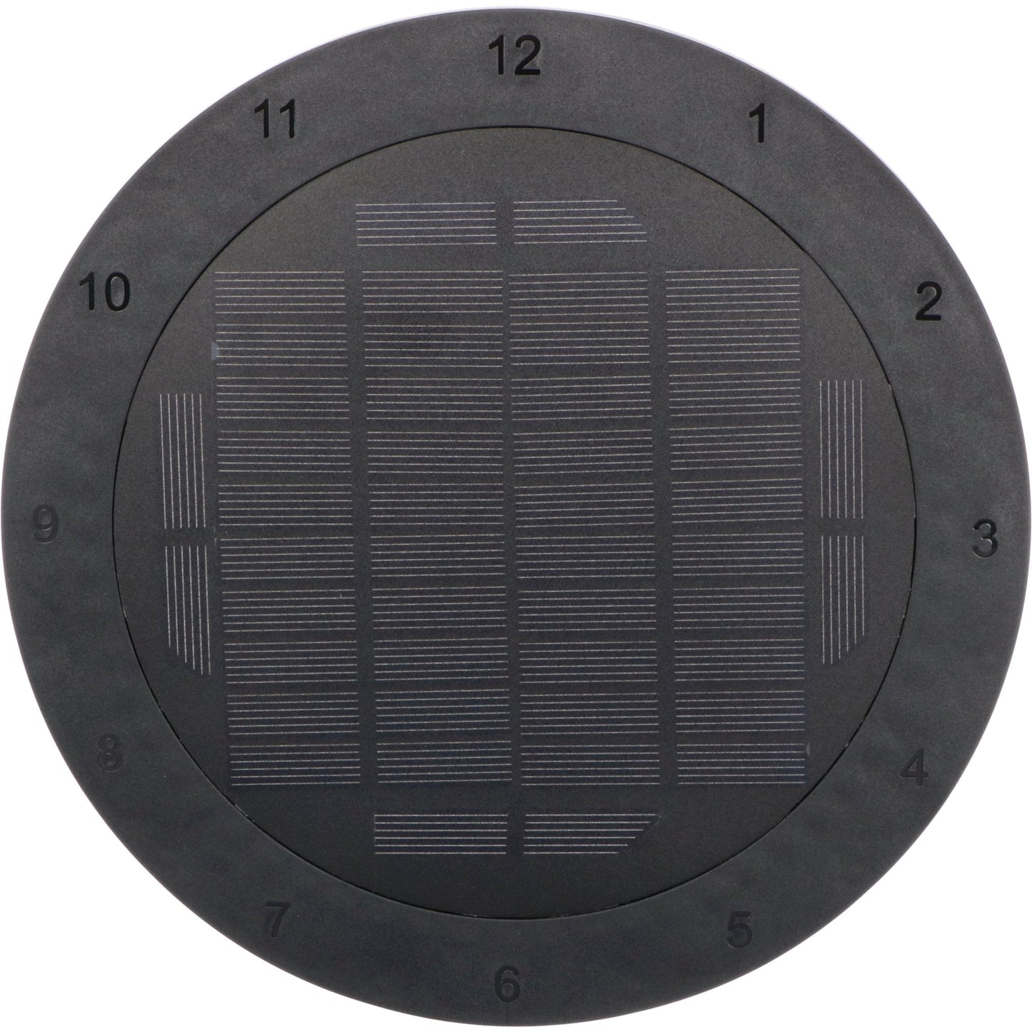Zwart, ronde zonneklok met duidelijke witte cijfers en een zichtbare zonnecel. Geschikt voor zonnepanelen en energiezuinig gebruik in de tuin of op het bureau.