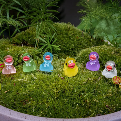 Ducks - Set of 7 - Miniature Figurines - Glow in the dark - ↑ 2 cm