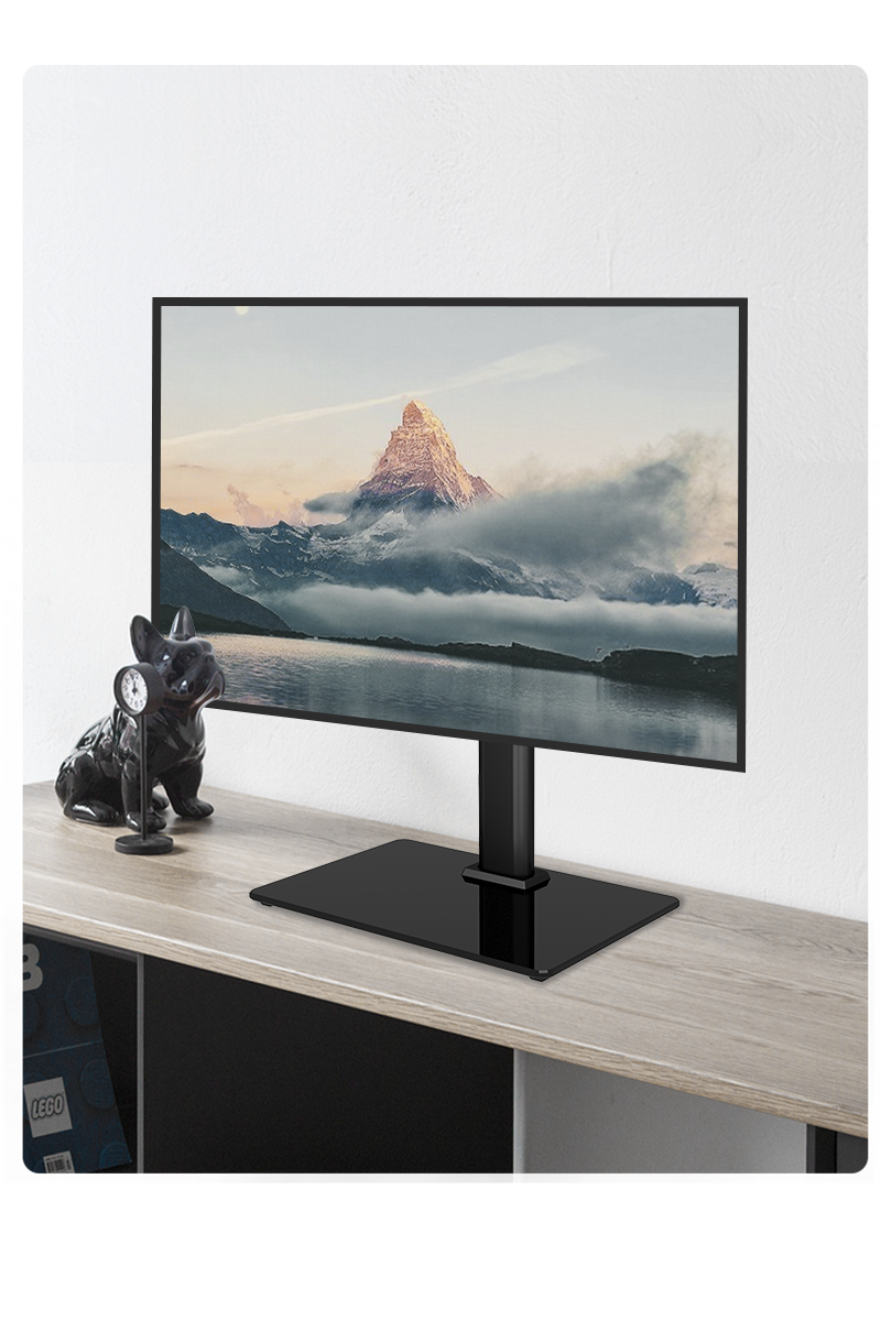 Zwarte TV-standaard met verstelbare arm en glazen voet, geschikt voor moderne kantoor- of woonruimtes. Ideaal voor slimme schermen en ergonomisch gebruik.