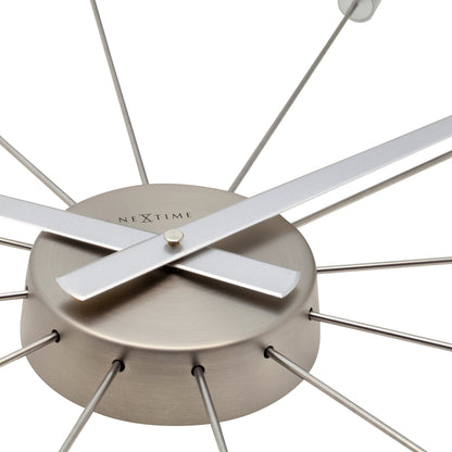 Comnox - Silent Wall Clock - Vintage – Stille tijdweergave – 58 cm – Roestvrij staal – Plug Inn – zilver, zwart, goud, multicolor