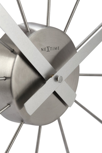 Comnox - Silent Wall Clock - Vintage – Stille tijdweergave – 58 cm – Roestvrij staal – Plug Inn – zilver, zwart, goud, multicolor
