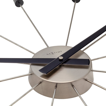 Comnox - Silent Wall Clock - Vintage – Stille tijdweergave – 58 cm – Roestvrij staal – Plug Inn – zilver, zwart, goud, multicolor