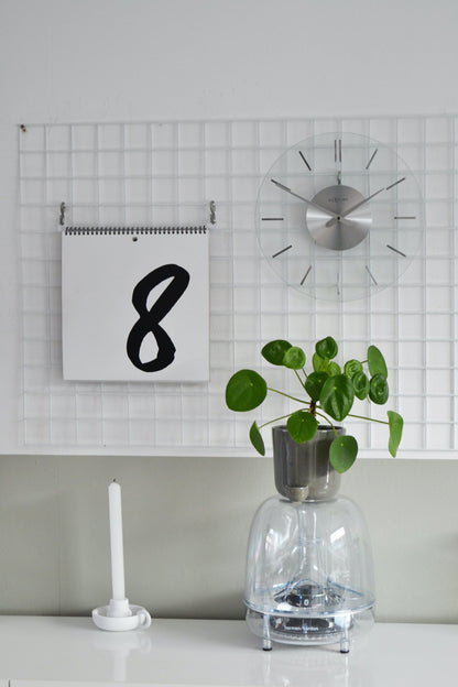 {
  "analysis": "Een minimalistisch interieur met houten vloer in houten vloer in houten vloer in ho