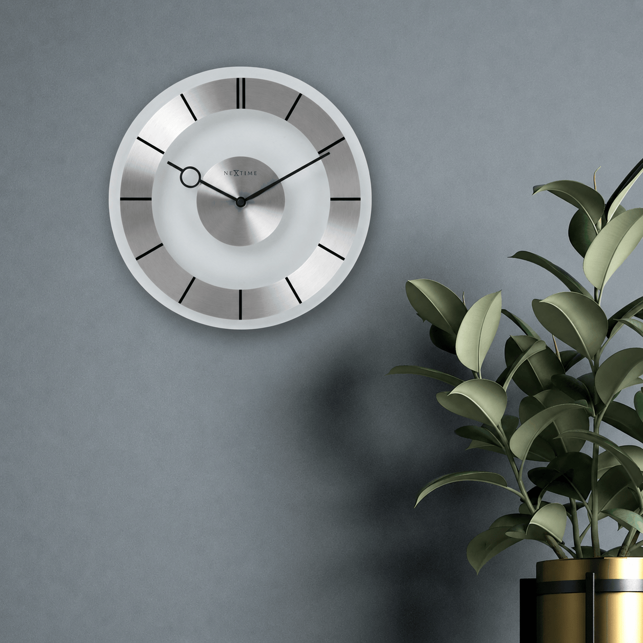 NeXtime Retro Wandklok - Tijdloos 60s Design - Aluminium & Glas