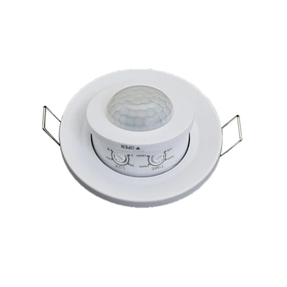 Een witte, ronde bewegingssensor met een facettenstructuur en twee instelbare knoppen voor lux- en tijdsinstelling, voor gebruik in verlichtingssystemen en veiligheidsapparatuur.