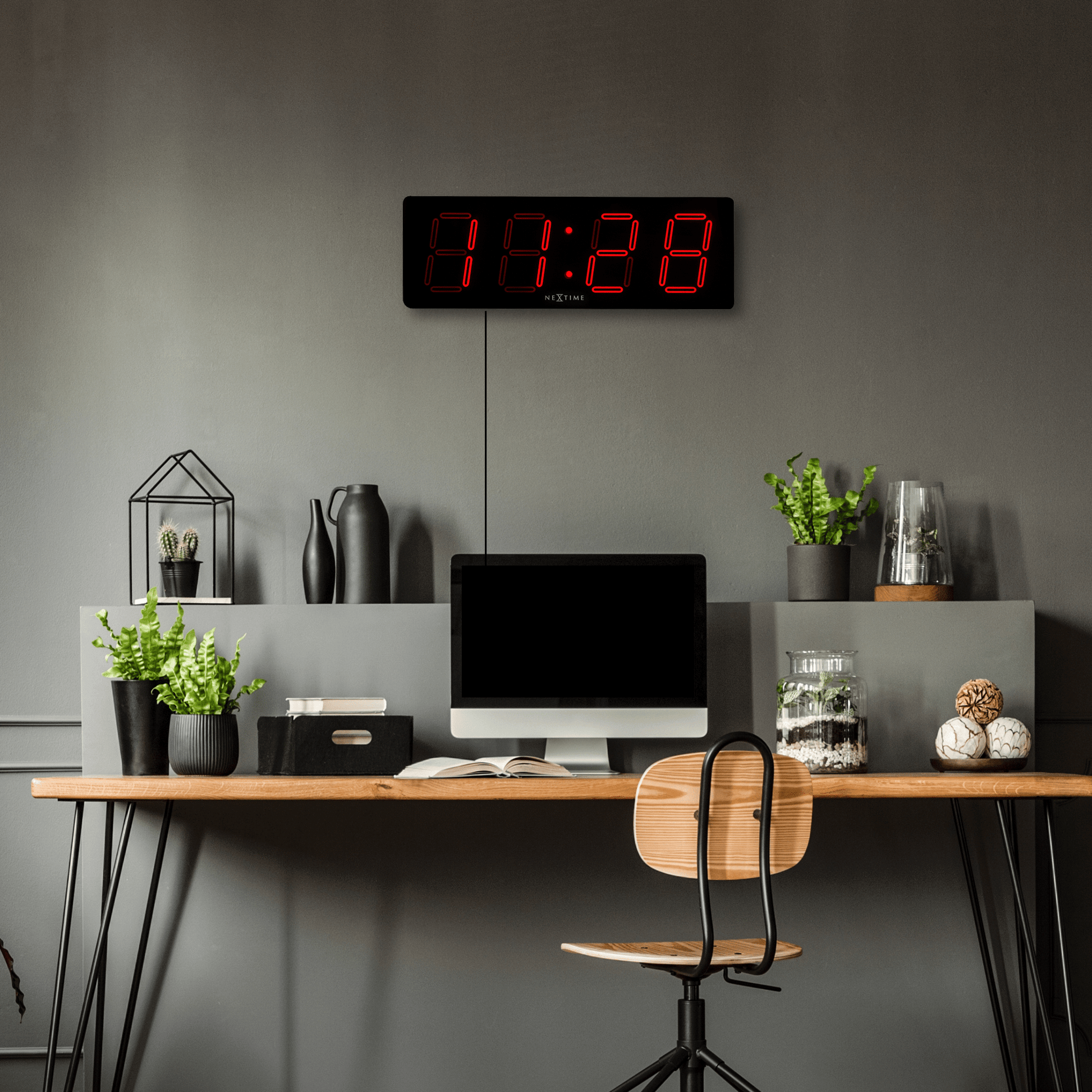 Kleurrijke wandklok met lama’s en cactus patroon