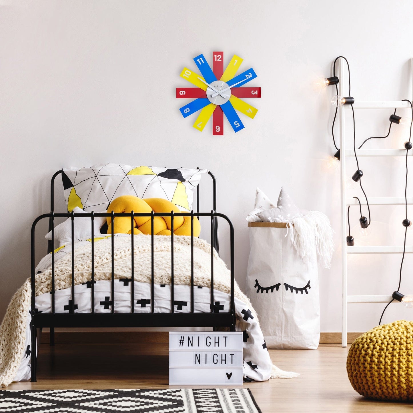 NeXtime Plexi - Stille wandklok met modern design - 40 cm