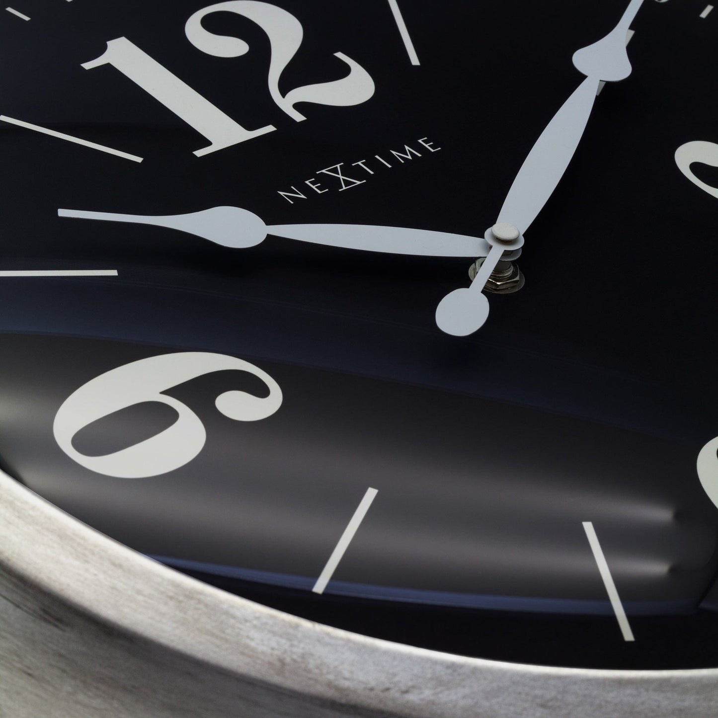 NeXtime Classic Wandklok - Stille beweging - Wit metaal