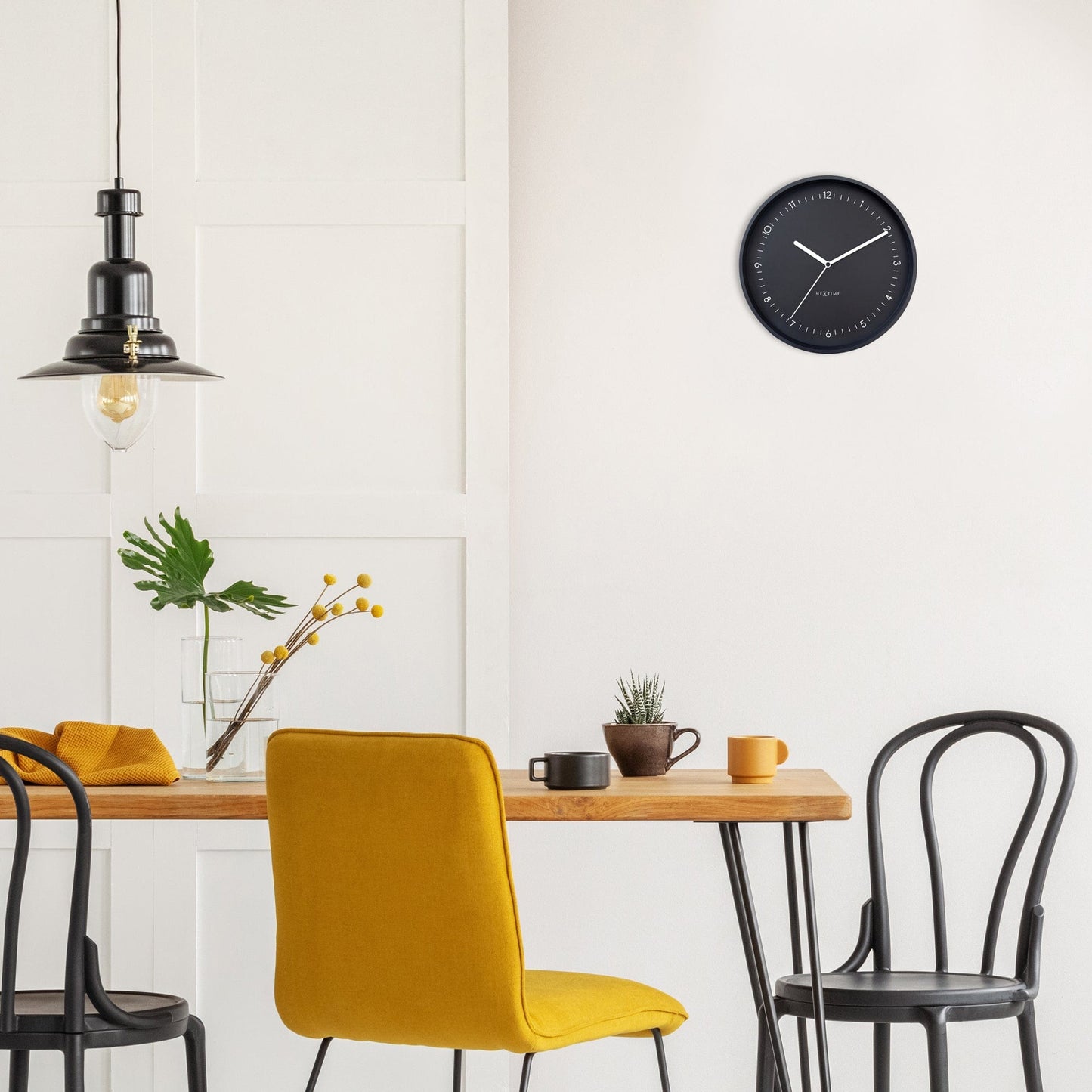 NeXtime Berlin - Stille wandklok met aluminium design - 30 cm
