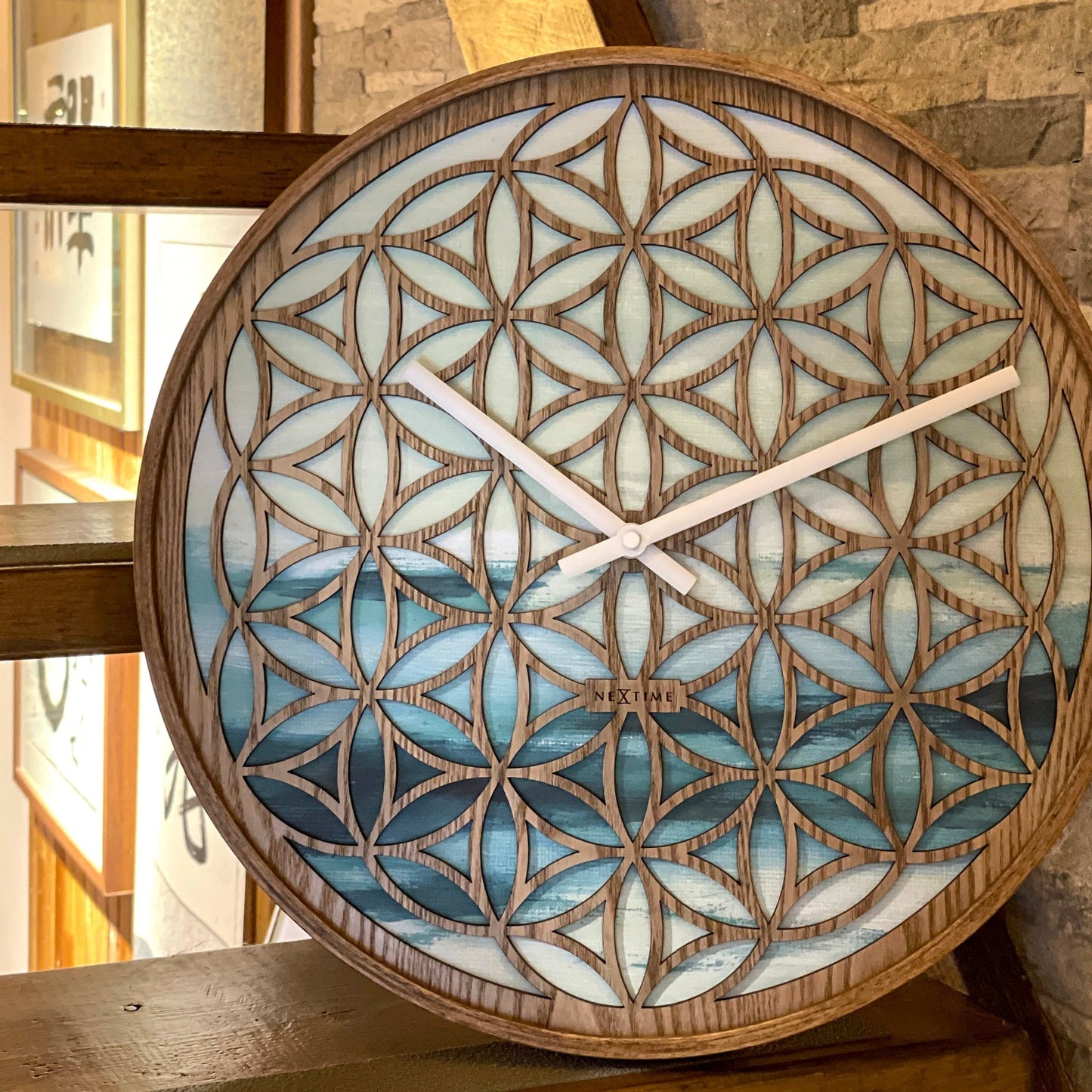 NeXtime Concord - Stille wandklok met floraal design - 40cm Groen Hout