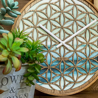 NeXtime Concord - Stille wandklok met floraal design - 40cm Groen Hout