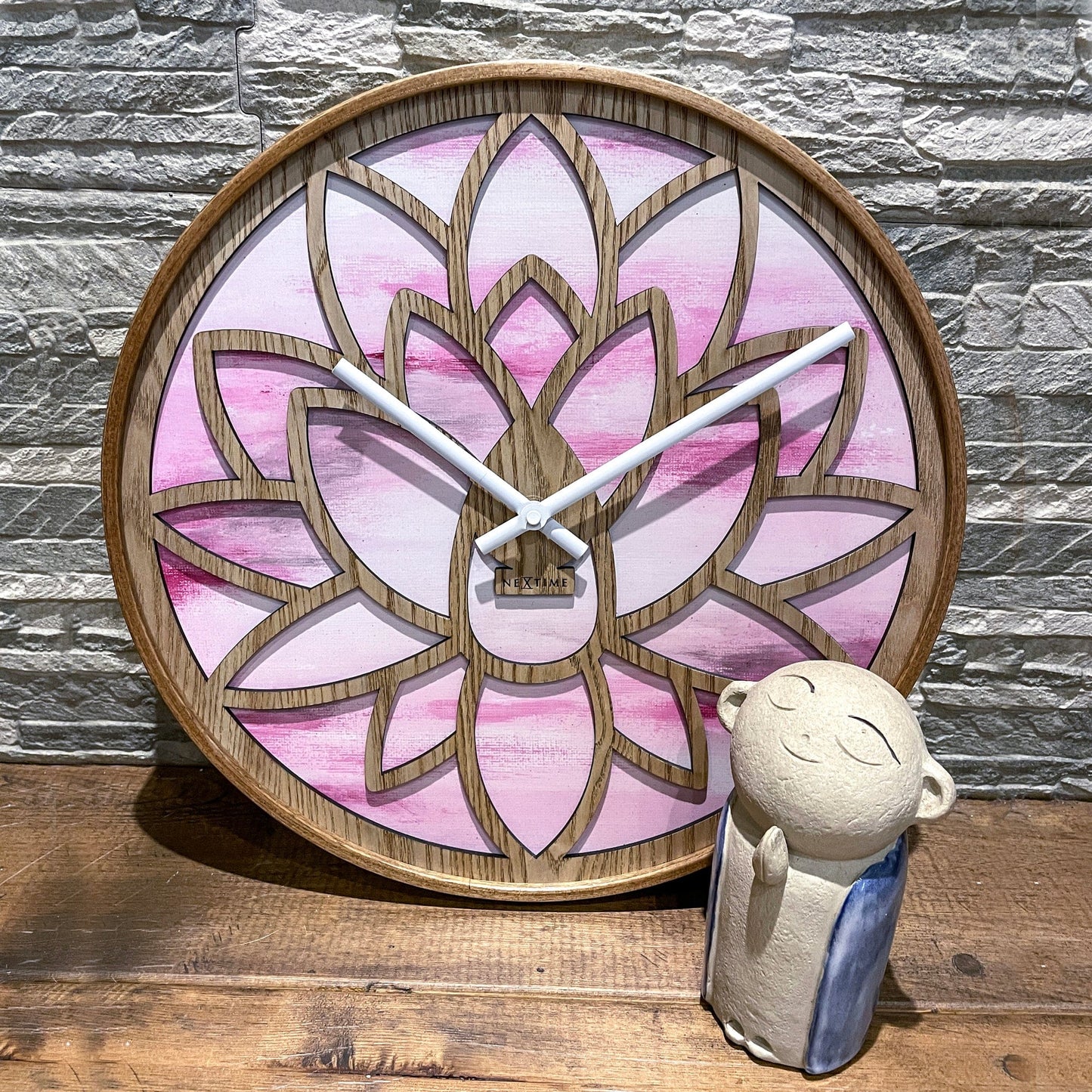 NeXtime Lotus - Stille wandklok met lotuspatroon - 40cm Roze Hout