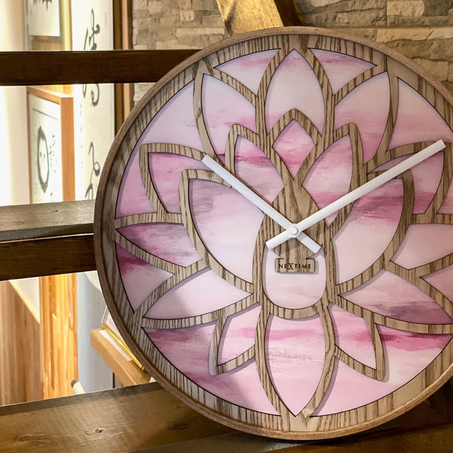 NeXtime Lotus - Stille wandklok met lotuspatroon - 40cm Roze Hout