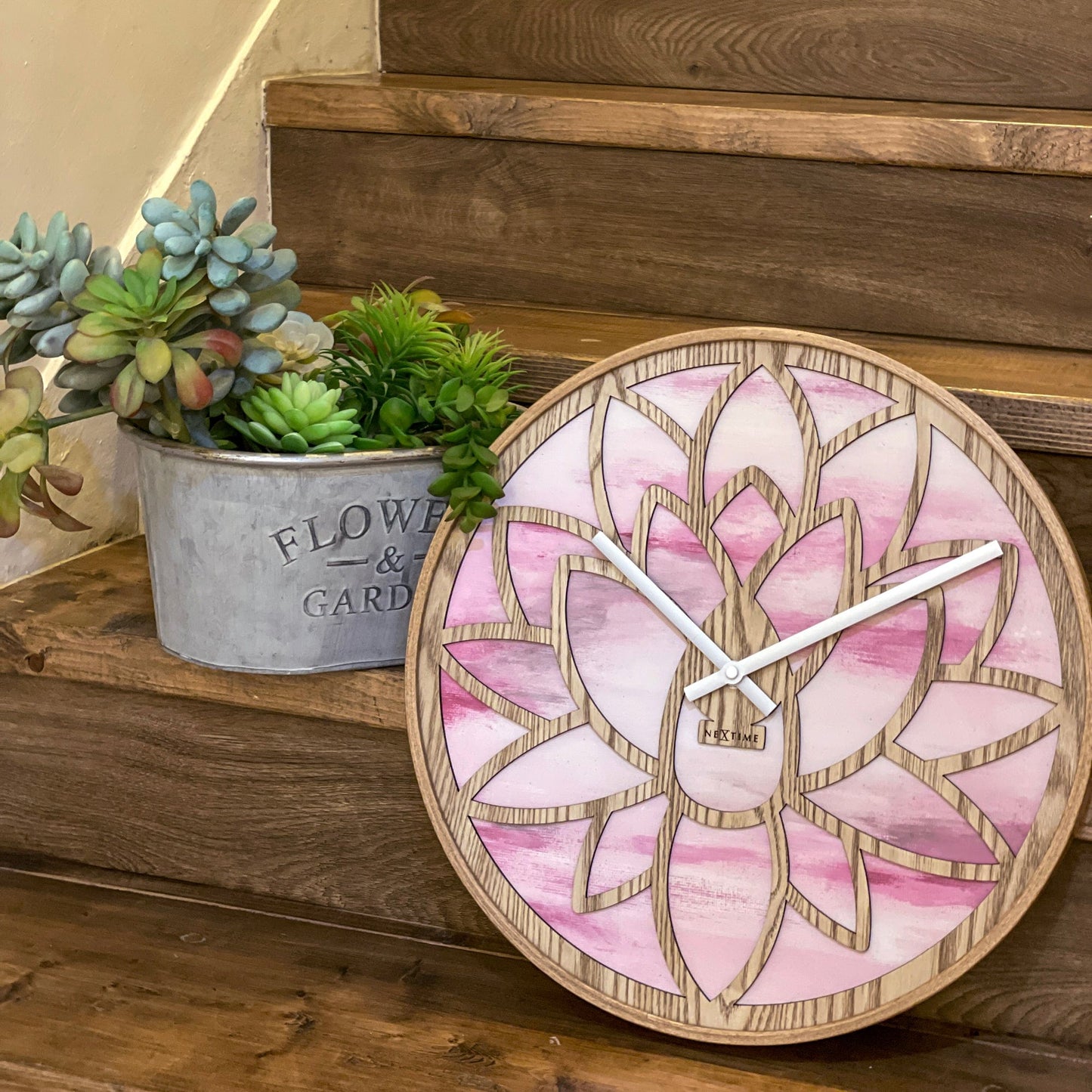 NeXtime Lotus - Stille wandklok met lotuspatroon - 40cm Roze Hout