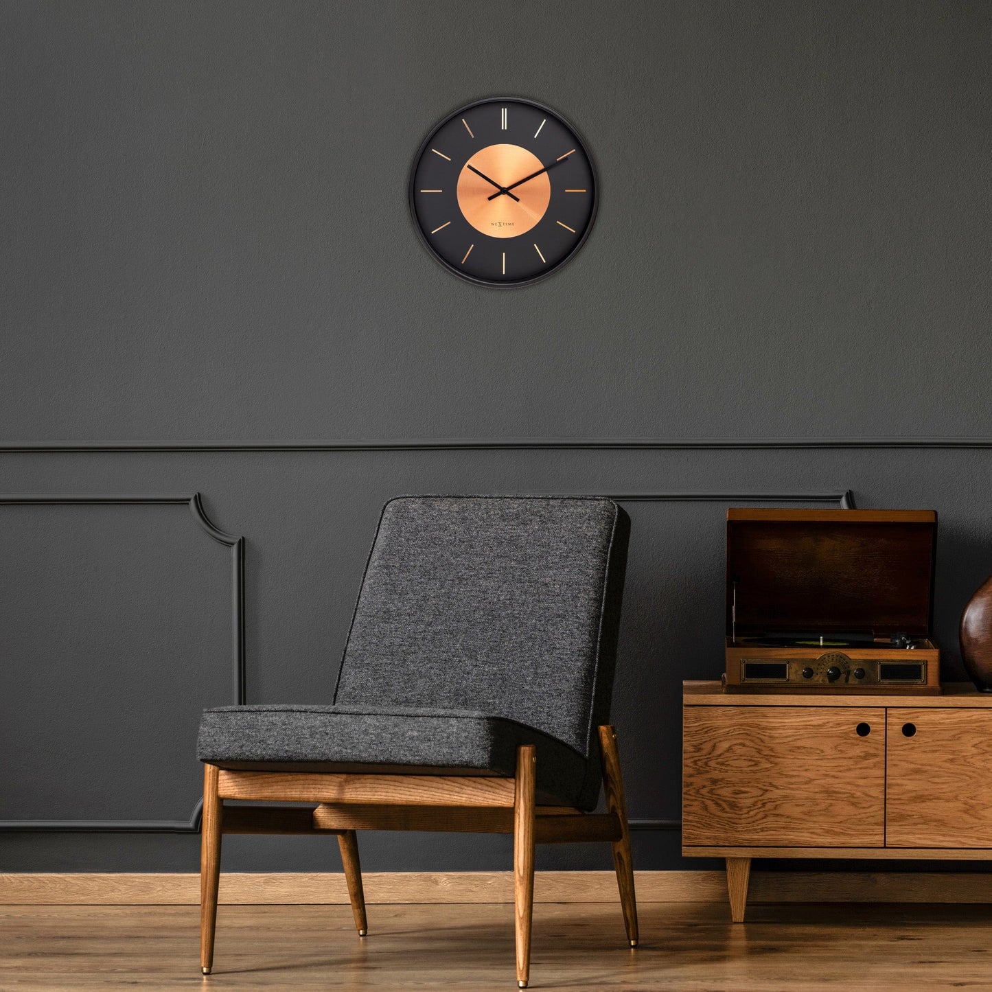 NeXtime Retro II Wandklok - Stijlvol & Stil - 25cm Metaal
