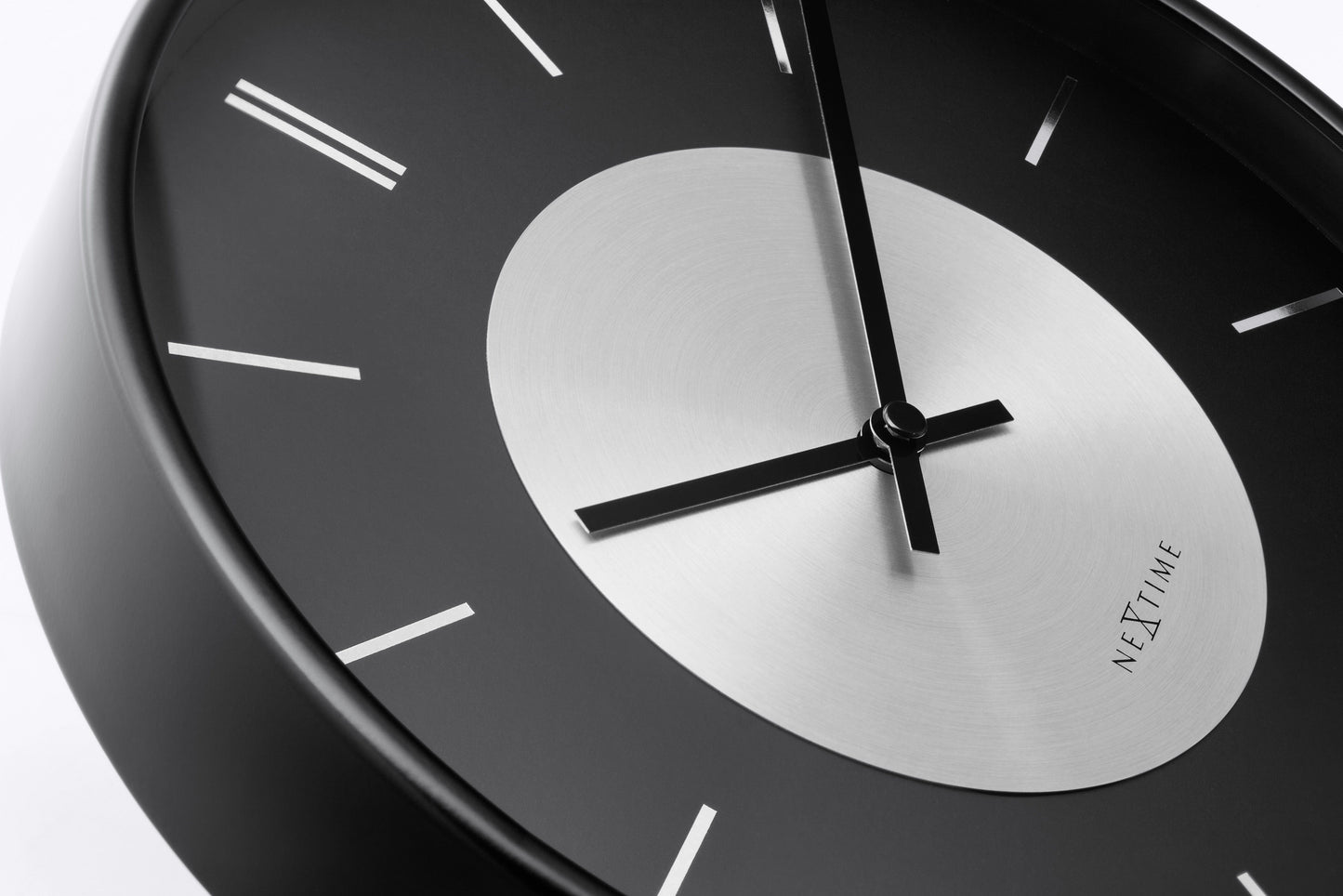 NeXtime Retro II Wandklok - Stijlvol & Stil - 25cm Metaal