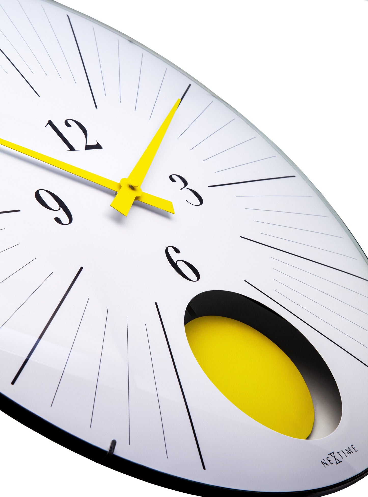 NeXtime Duomo 50 Pendulum - Moderne Wandklok met Slinger - 50 cm