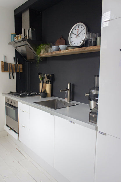 NeXtime Station Stripe - Stille wand- en tafelklok - Aluminium