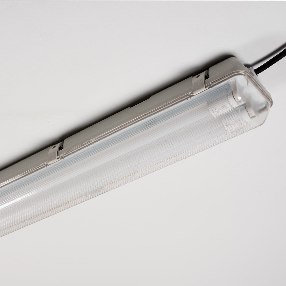 Comnox - LED's Light TL armatuur met sensor – Comfortabele buitenverlichting – Waterdicht – 120 cm – 14W per buis – 4000K – Lumen en sensoren