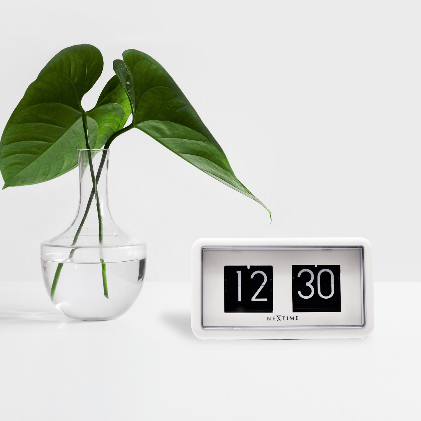 NeXtime Flip Clock - Retro Design voor Tafel of Wand - 18x10x7cm
