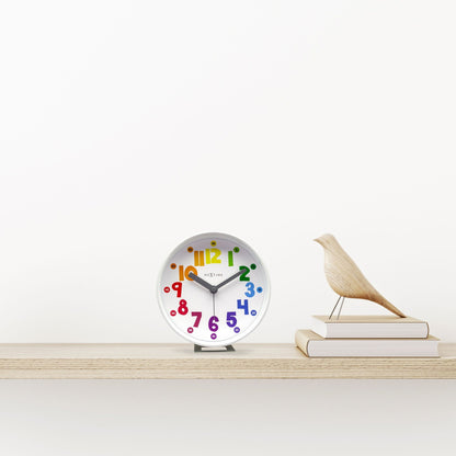 {
  "analysis": "Een minimalistisch interieur met houten vloer in houten vloer in houten vloer in ho