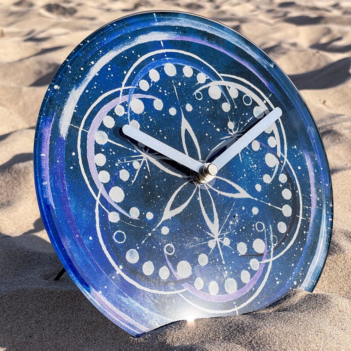 NeXtime Cosmo Table - Stille klok met kosmisch design - 20cm Indigo