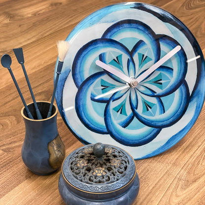 NeXtime Cosmo Table - Stille klok met blauw design - 20cm
