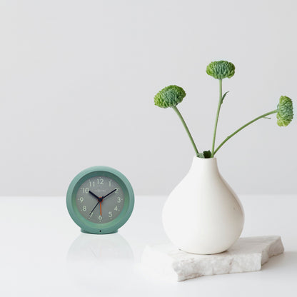 NeXtime Circle - Stille tafelwekker met lichtgevende wijzerplaat