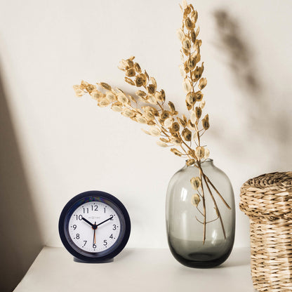 NeXtime Circle - Stille tafelwekker met lichtgevende wijzerplaat