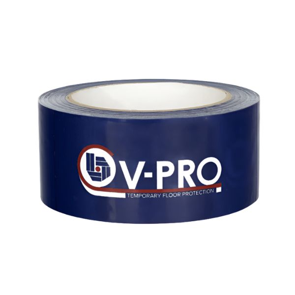 Blauwe V-PRO tijdelijke vloerbeschermingsband met wit logo en tekst, geschikt voor professionele vloerbescherming tijdens renovaties of evenementen.
