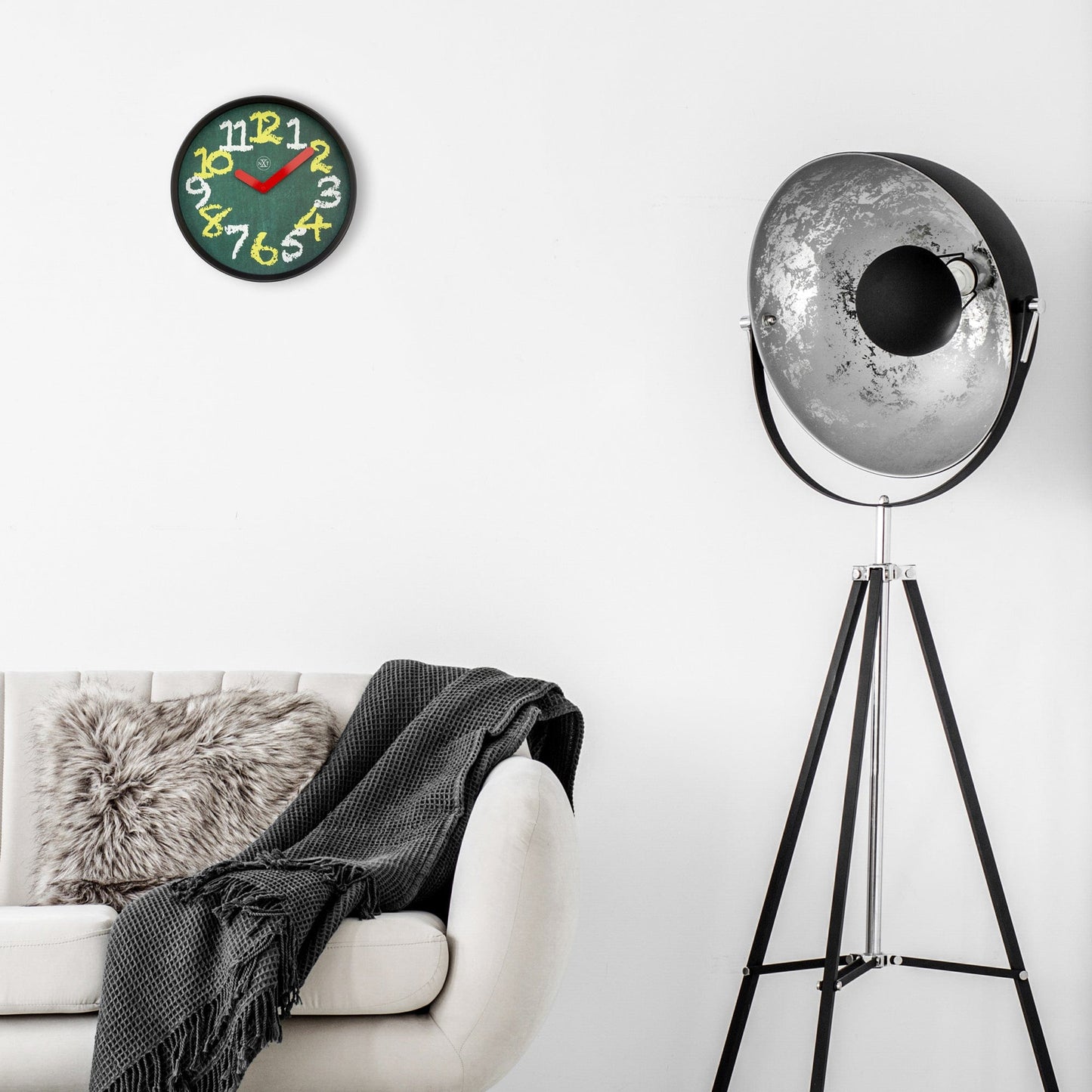 nXt Chalkboard Wandklok - Stil en Speels - 30cm Groen