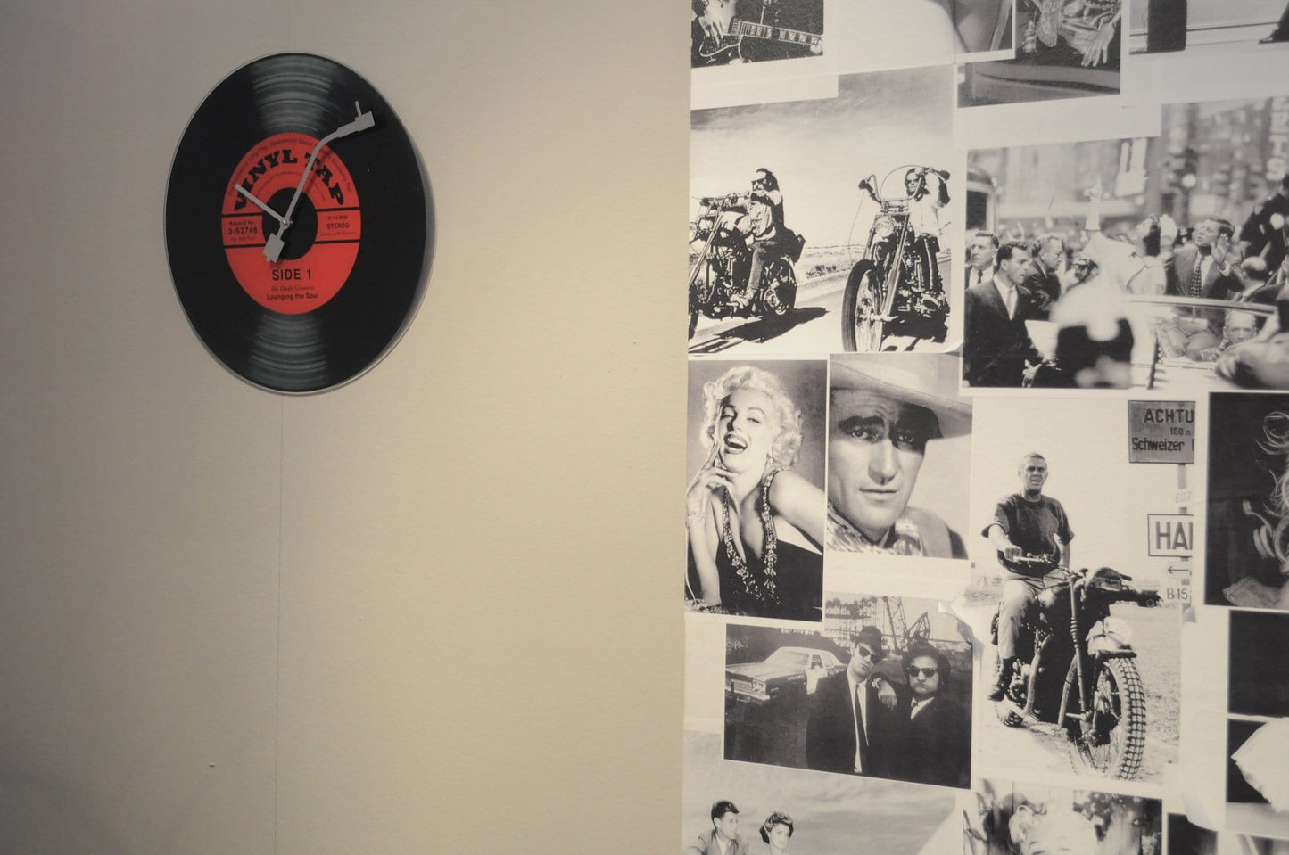 NeXtime Vinyl Tap - Retro Wandklok met LP Design - 43 cm Glas