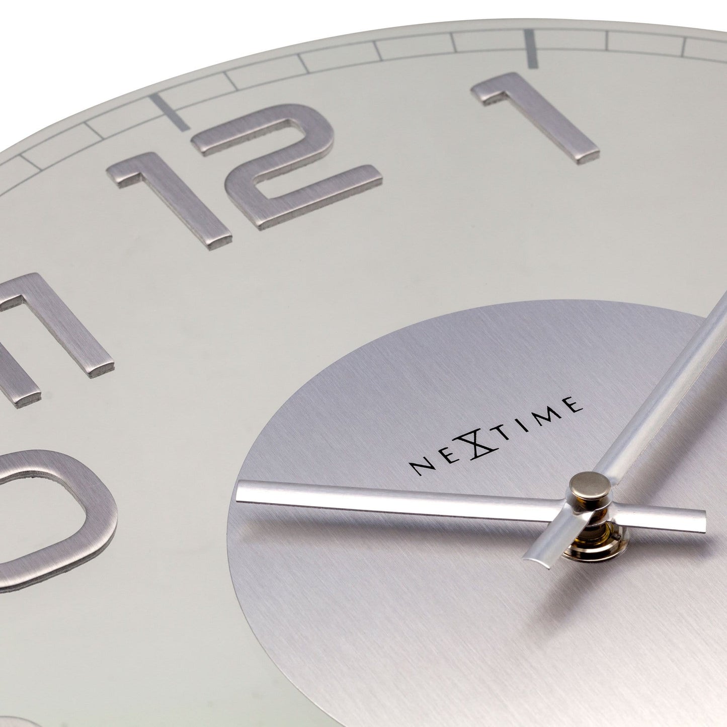 NeXtime Classy Round - Stijlvol en Stil - Glas & Metaal 30 cm