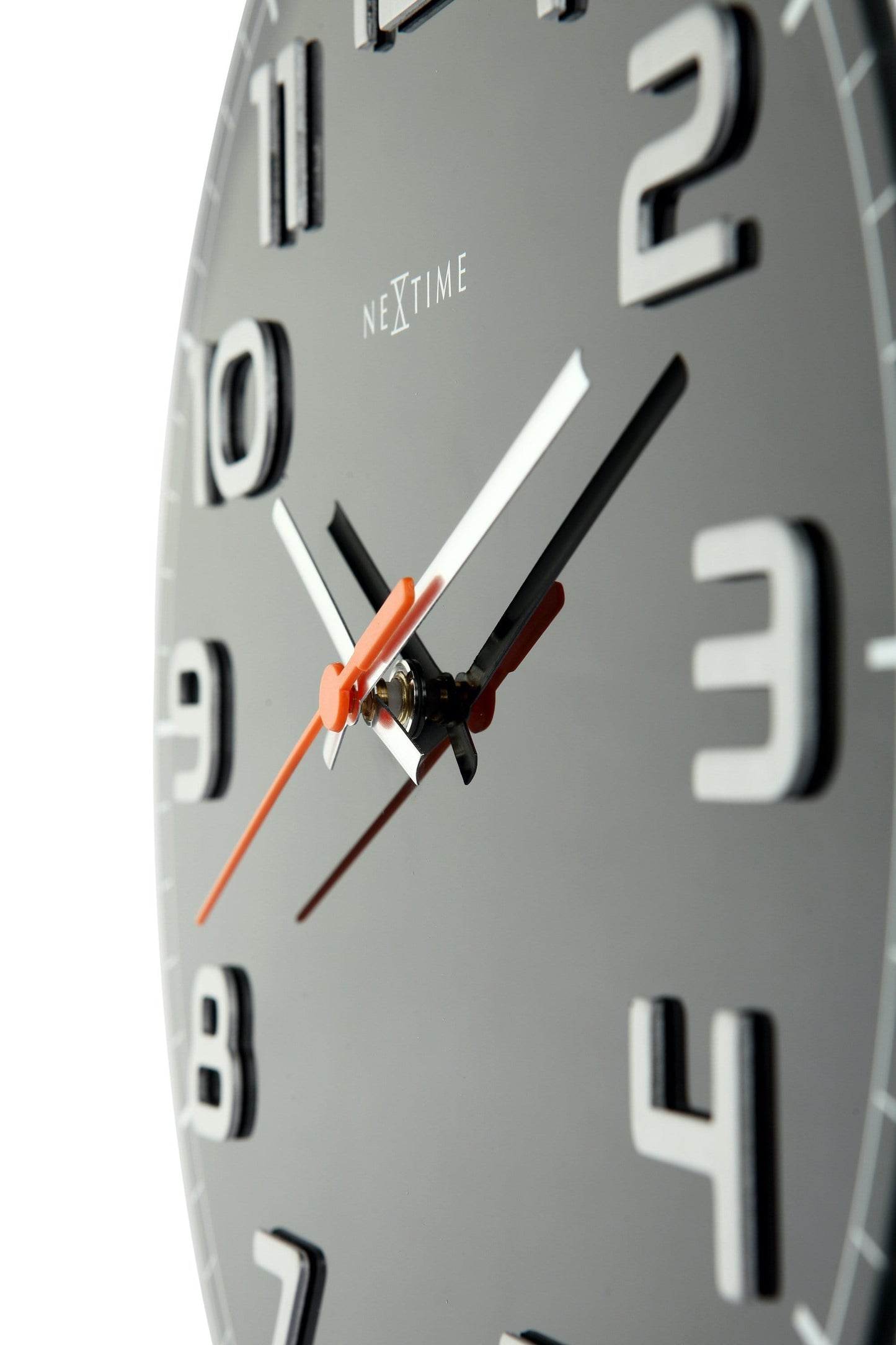 NeXtime Classy Round - Stijlvol en Stil - Glas & Metaal 30 cm