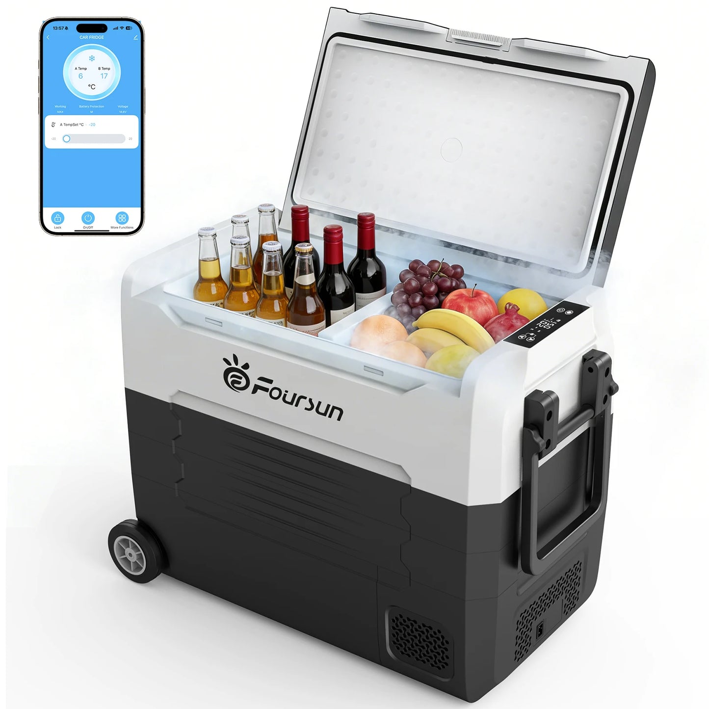 Een zwarte, draagbare koelbox met digitale display en touchscreen, gevuld met frisdrankflessen, een watermeloen en druiven, ideaal voor kampeer- en fe