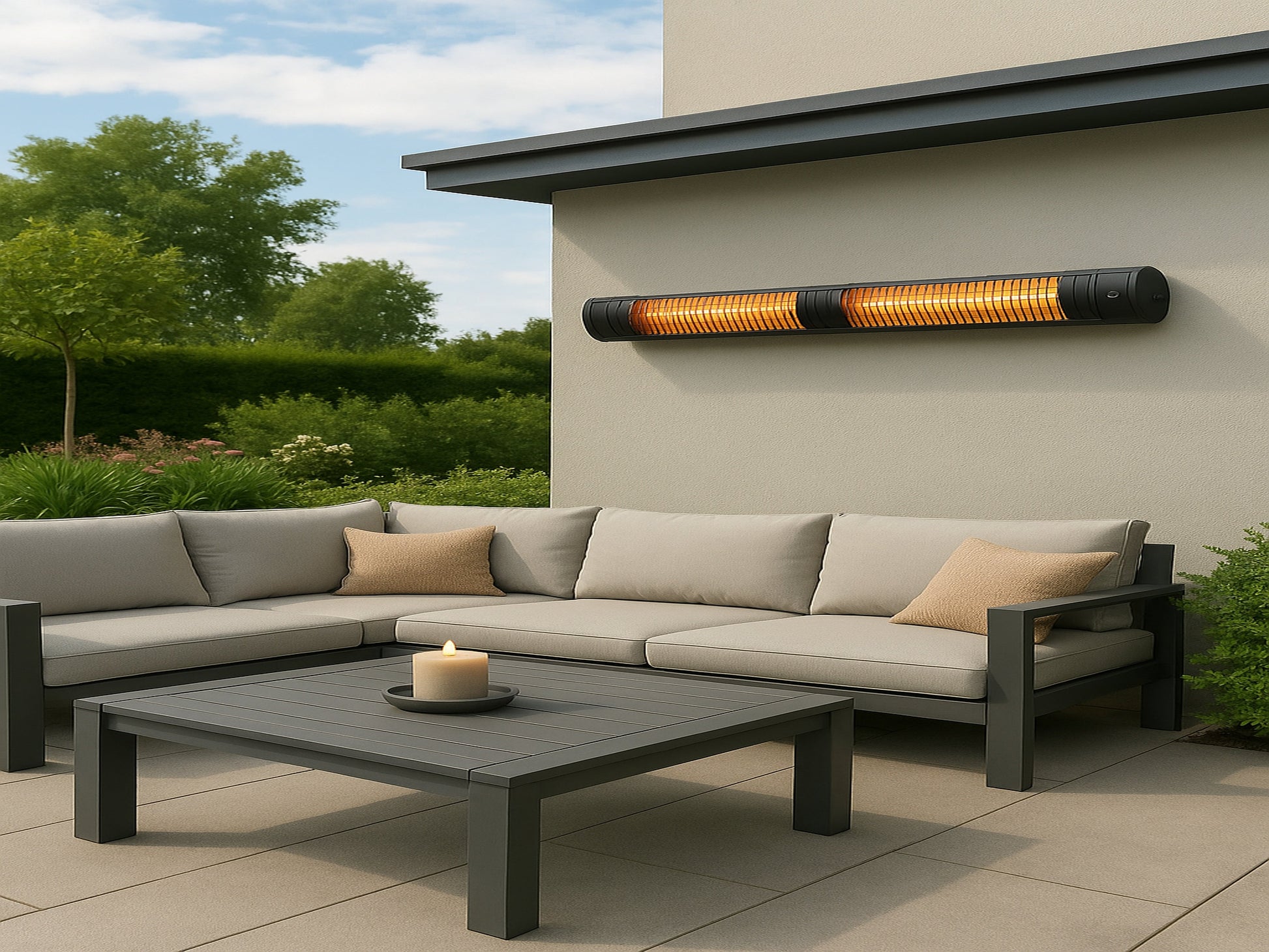 Zwarte AVOID infraroodverwarming met glanzende metalen elementen en digitale bediening, geschikt voor binnen- en buitenruimtes. Ideaal voor warmte in tuinen, terrassen of kantoorruimtes.