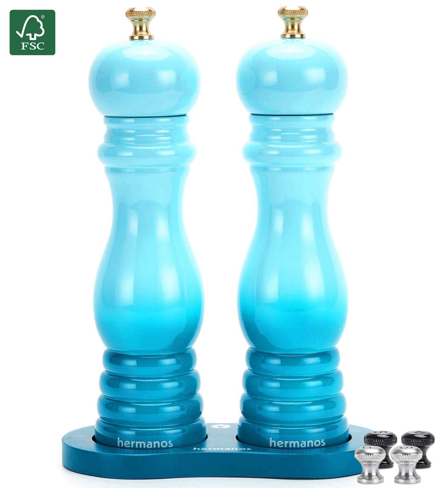 Blauwe houten pepermolen en zoutmolen met goudkleurige doppen, geplaatst op een blauwe standaard met extra doppen. Geschikt voor keukengereedschap en kookaccessoires.