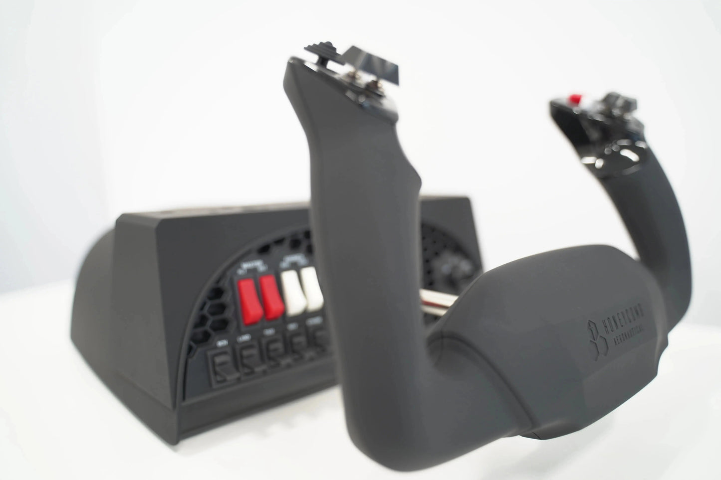 Honeycomb Alpha Flight Controls Yoke + Switch Panel (PC)
