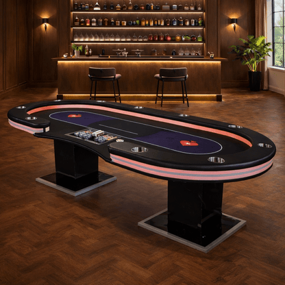 Een zwart poker-tafel met roze LED-verlichting en een paarse speelvlak met harten. Grote, glanzende poten en ingebouwde chipbakken voor comfortabel spelen.