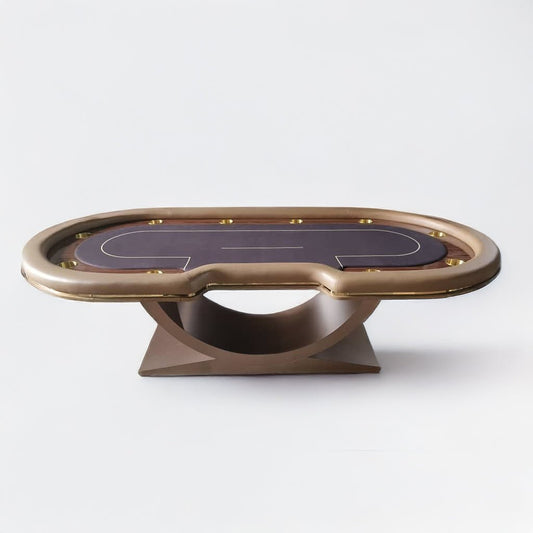 Elegante poker tafel met donkerbruin houten rand, glanzend goudkleurig frame en donkere leren speelvlak. Perfect voor casino-achtige avonden of luxe woonruimtes.